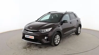 Usado Kia Stonic 85 CV (62 kW) 2020 Marrón SUV
