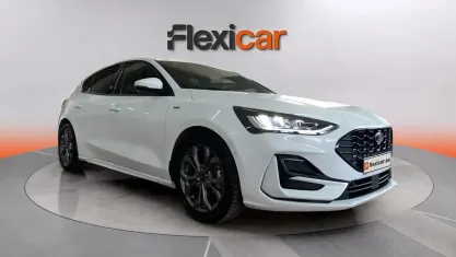 Usado Ford Focus ST-Line 155 CV (114 kW) 2024 Blanco Berlina