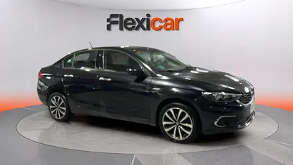 Usado Fiat Tipo Easy 95 CV (69 kW) 2019 Negro Berlina