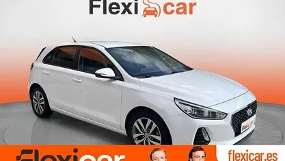 Blanco Usado 2019 Hyundai i30 Style Berlina | 13.990 € (Buen precio)