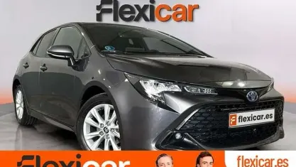 Usado Toyota Corolla Active 140 CV (102 kW) 2023 Gris Utilitario