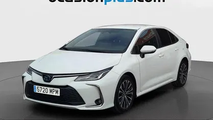 Usado Toyota Corolla Style 140 CV (102 kW) 2024 Blanco Berlina