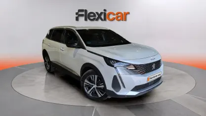 Usado Peugeot 5008 Allure 131 CV (96 kW) 2024 Azul SUV