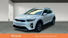 Blanco Usado 2024 Kia Stonic SUV | 19.890 € (Precio justo)