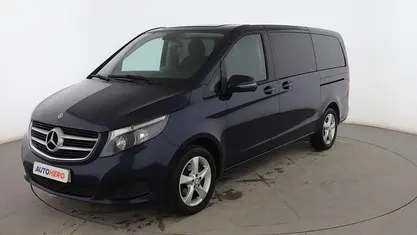 Usado Mercedes V220 163 CV (119 kW) 2018 Azul Monovolumen