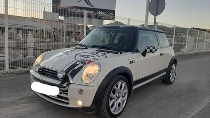Usado Mini ONE 90 CV (66 kW) 2005 Beige Utilitario