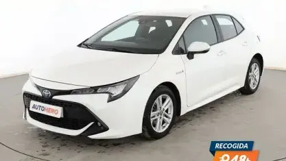 Używany Toyota Corolla Active 122 KM (89 kW) 2019 Biały Sedan/Limuzyna