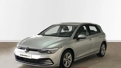 Usado VW Golf VIII 110 CV (80 kW) 2023 Gris Berlina