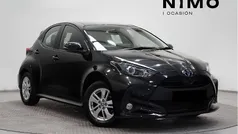 Azul cobalto Usado 2021 Toyota Yaris Hybrid Active Utilitario | 18.000 € (Precio justo)
