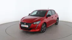 Rojo Usado 2022 Peugeot 208 Allure Utilitario | 16.499 € (Precio justo)