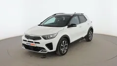 Blanco Usado 2022 Kia Stonic GT-Line SUV | 18.399 € (Precio justo)