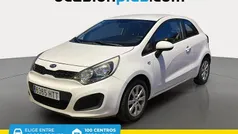 Usado 2013 Kia Rio Berlina | 8050 € (Precio justo)