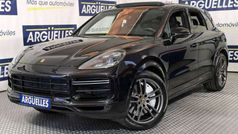 Negro Usado 2018 Porsche Cayenne Turbo SUV | 79.990 € (Buen precio)
