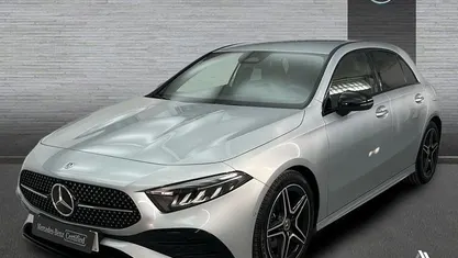 Usado 2024 Mercedes A200 AMG line Berlina | 37.100 € (Precio justo)