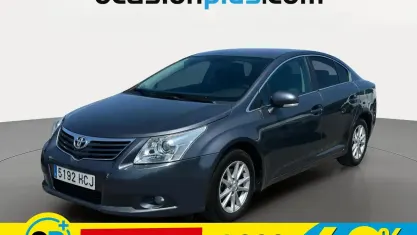 Usado Toyota Avensis Active 126 CV (92 kW) 2011 Gris Berlina