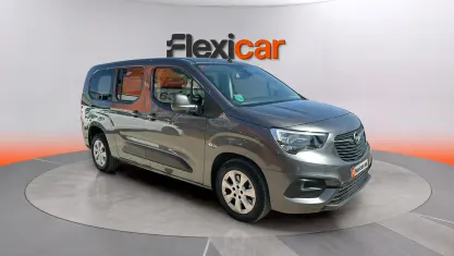 Usado Opel Combo Elegance 130 CV (95 kW) 2021 Gris Monovolumen