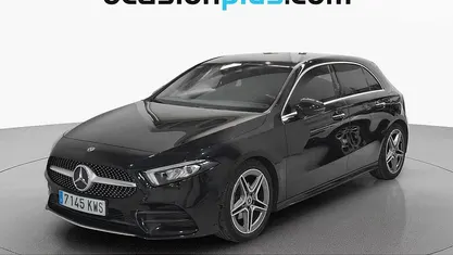 Usado Mercedes A180 AMG 116 CV (85 kW) 2019 Negro Utilitario