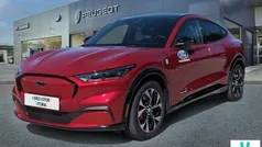 Rojo Usado 2024 Ford Mustang Mach-E Premium SUV | 47.900 € (Precio justo)
