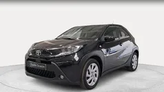 Negro Usado 2022 Toyota Aygo Play Utilitario | 13.900 € (Precio justo)