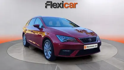Usado Seat Leon ST 180 CV (132 kW) 2018 Naranja Familiar