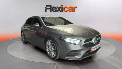 Usado Mercedes A180 136 CV (100 kW) 2019 Gris Berlina