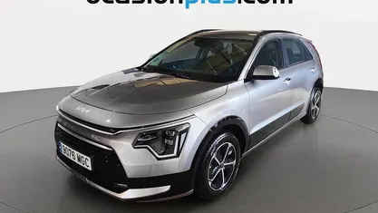 Usado Kia Niro 141 CV (103 kW) 2023 Gris SUV