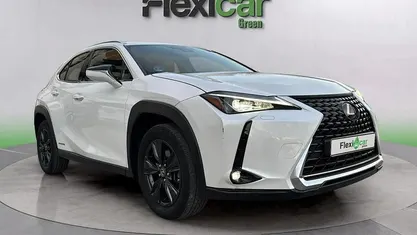 Blanco Usado 2022 Lexus UX Business Edition SUV | 21.190 € (Precio justo)