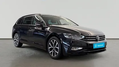Usado VW Passat Executive 150 CV (110 kW) 2021 Negro Familiar