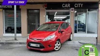 Usado Ford Fiesta Sport 120 CV (88 kW) 2011 Rojo Utilitario