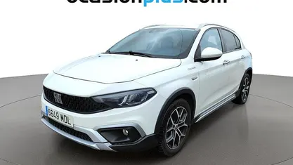 Usado Fiat Tipo Cross 131 CV (96 kW) 2023 Utilitario