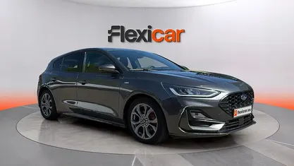Usado Ford Focus ST-Line X 125 CV (91 kW) 2023 Gris Berlina