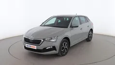 Gris Usado 2024 Skoda Scala Selection Utilitario | 18.099 € (Precio justo)