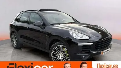 Negro Usado 2016 Porsche Cayenne S E-Hybrid Platinum Edition SUV | 31.990 € (Precio justo)