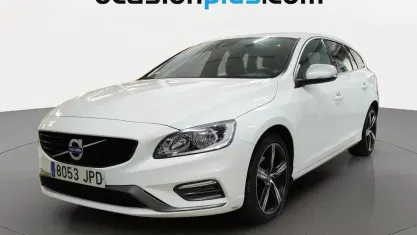 Usado Volvo V60 Momentum 150 CV (110 kW) 2016 Blanco Familiar