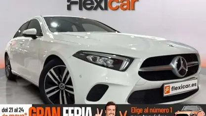 Usado Mercedes A180 136 CV (100 kW) 2022 Blanco Berlina