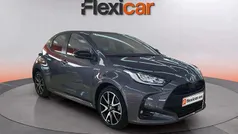 Usado 2021 Toyota Yaris Hybrid Active Utilitario | 17.090 € (Precio justo)