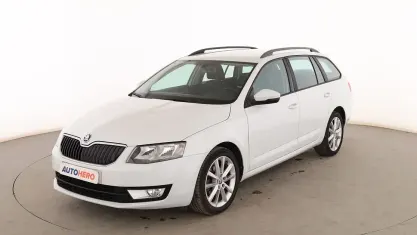 Usado Skoda Octavia Ambition 110 CV (80 kW) 2016 Blanco Familiar