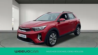 Rojo Usado 2023 Kia Stonic SUV | 17.500 € (Precio justo)