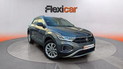 Usado VW T-Roc 150 CV (110 kW) 2024 Gris SUV