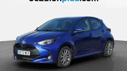 Usado Toyota Yaris Active 116 CV (85 kW) 2022 Azul Utilitario
