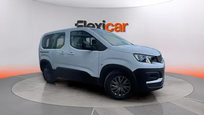 Usado Peugeot Rifter Active 102 CV (75 kW) 2022 Blanco Monovolumen