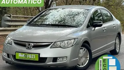 Usado Honda Civic Hybrid 116 CV (85 kW) 2006 Gris Berlina