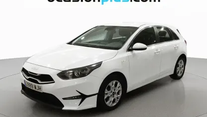 Usado Kia Ceed 136 CV (100 kW) 2023 Blanco Utilitario