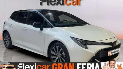 Käytetty Toyota Corolla Active 180 HP (132 kW) 2021 Valkoinen Viistoperä