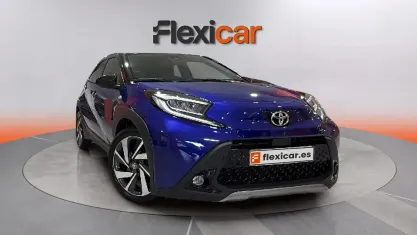 Usado Toyota Aygo X Edition 72 CV (52 kW) 2022 Azul SUV