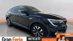 Gris / plata Usado 2023 Renault Arkana Evolution SUV | 20.490 € (Buen precio)