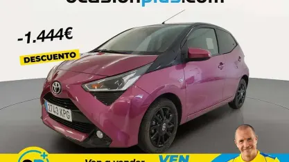 Usado Toyota Aygo Business Edition 69 CV (50 kW) 2018 Burdeos Utilitario