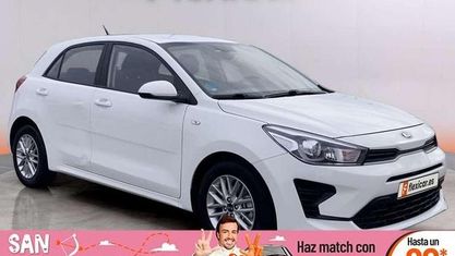 Usado Kia Rio 101 CV (74 kW) 2021 Blanco Berlina