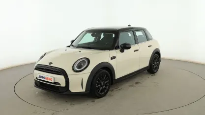 Usado Mini Cooper 136 CV (100 kW) 2021 Beige Utilitario