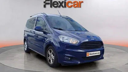 Usado 2017 Ford Tourneo Courier Ambiente Monovolumen | 9990 € (Buen precio)